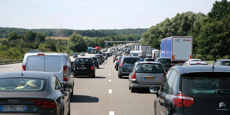  Trucos para escapar de los atascos en Navidad